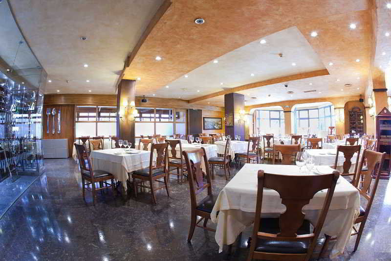Don Carlos Huarte Extérieur photo